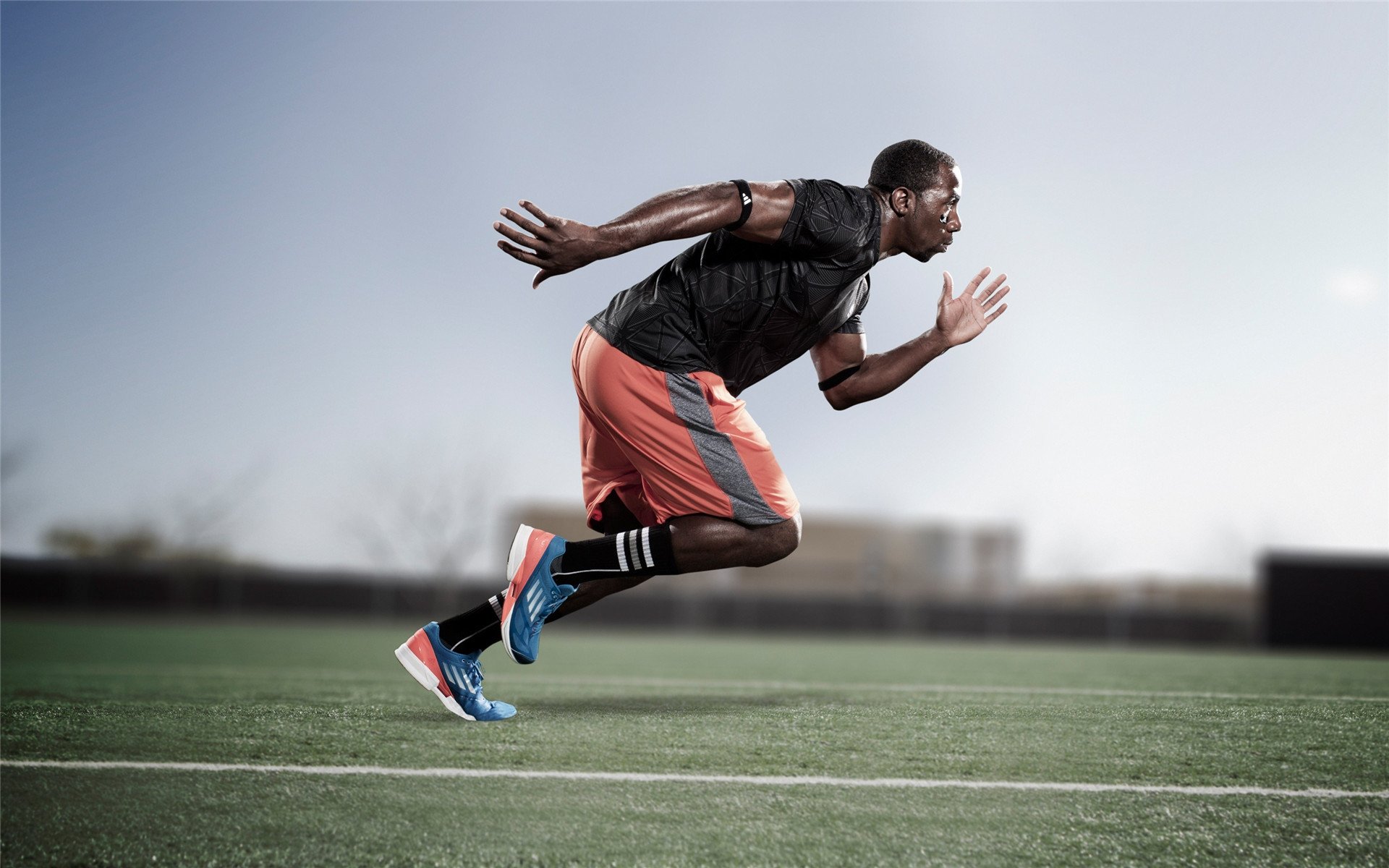 足球赛场焦点！德国队对阵日本队，年轻新星表现惊艳，未来可期-九游会在线注册